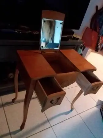 Vintage dreeser
