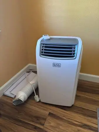 Lightly used Black+Decker 12,000 BTU portable air conditioner