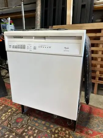 Whirlpool Dishwasher