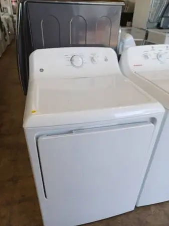 ★GE WHITE ELECTRIC DRYER - WORKS GREAT