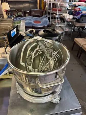 Hobart 30 Qt. Mixer Bowl w/ Bowl Dolly