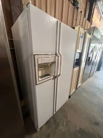 36W GE Profile Side-by-Side Refrigerator Model #TFHW24RRAWH Used