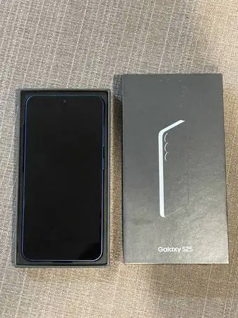 Samsung Galaxy S25 128gb (Like New Condition)