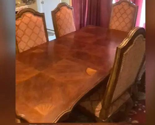 Diningroom Table and China cabinet