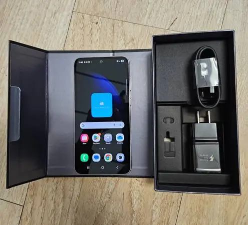 Factory Unlocked samsung galaxy S23 5G 128GB