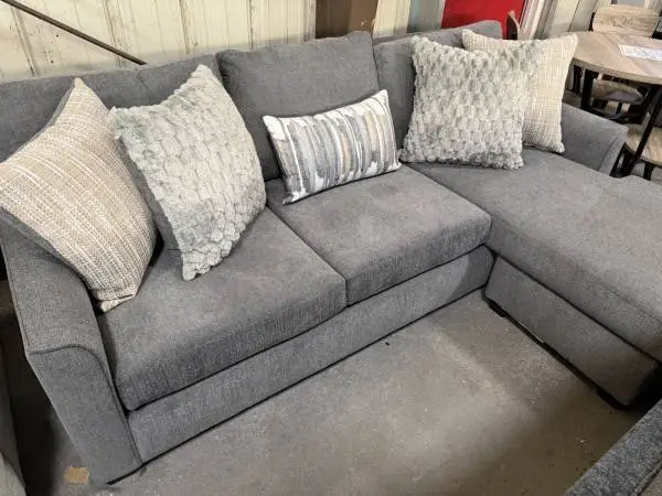 Sectional Sofa $850 – Cup Holders & Console – Must Go!