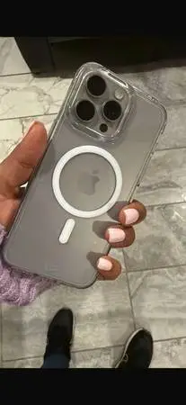 iPhone 15 pro max titanium 256 gb 85% battery
