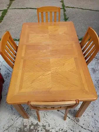 KITCHEN DINING ROOM TABLE AND CHAIRS DELIVERY AVAILABLE