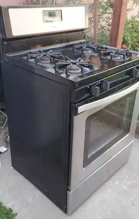 Wonderful Gas Stove\Range Oven by Whirlpool