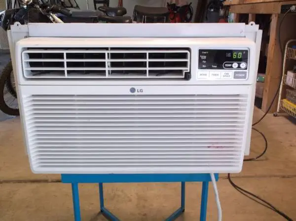 LG  8000 BTU Window Air Conditioner  41*F