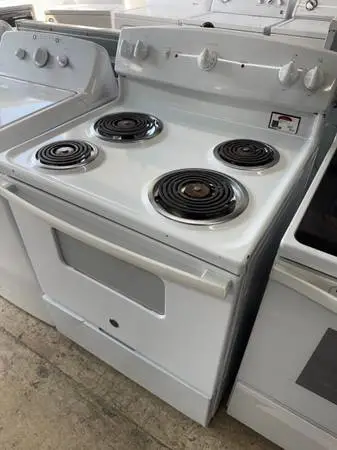 GAAV - GE 30 ELECTRIC RANGE - 90-DAY WARRANTY