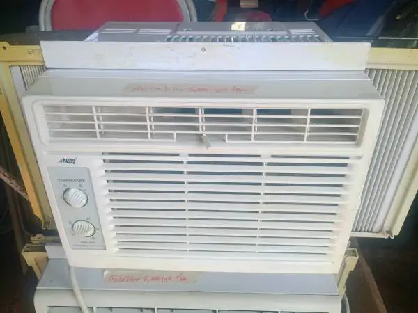 Artic King 5,000 BTU air conditioner