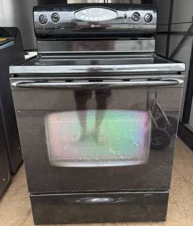 Scratch & Dent Maytag 30in Electric Range Black — Smooth Top — $100