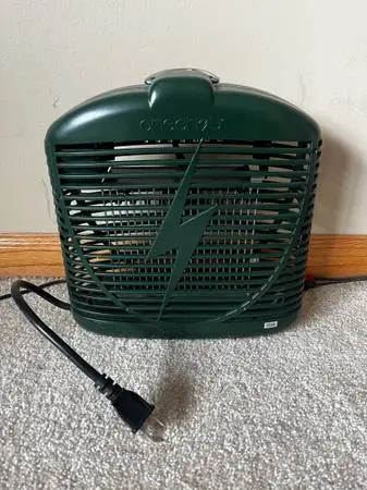 Bug Zapper with Attraction Port