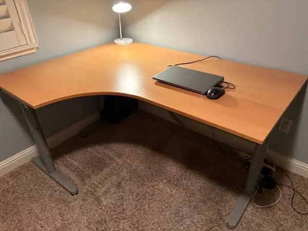 Desk, great condition, smooth top, IKEA quality