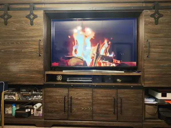 Smart TV and Media Center