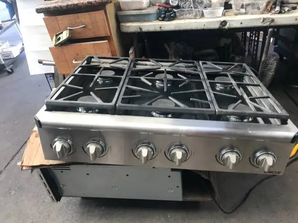 36 Dacor Rangetop, 6,  and  30  Warmming Drawer