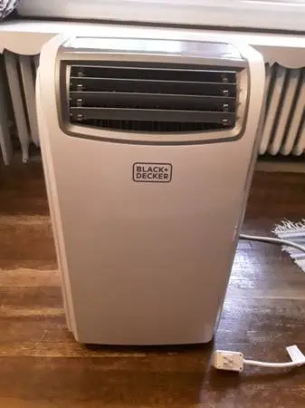 14,000 btu Black and Decker portable air conditioning unit