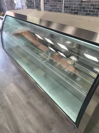 7 foot refrigerator display case with curved glass