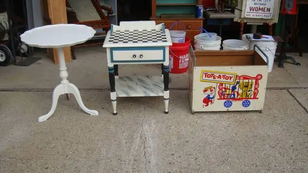 3 diff pieces of furniture  all are sturdy choice each