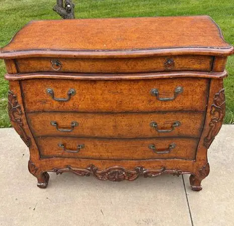 Bombay Dresser