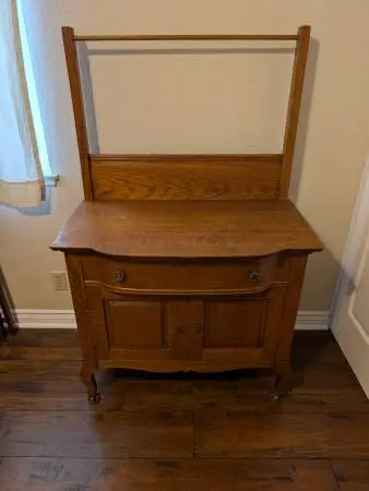 Antique Dry Sink (Wash Stand)