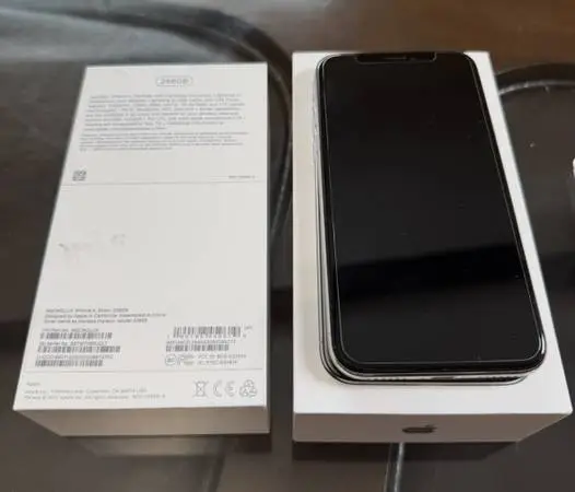 ~***Silver IPhoneX Outstanding 10th Anniversary Model***~