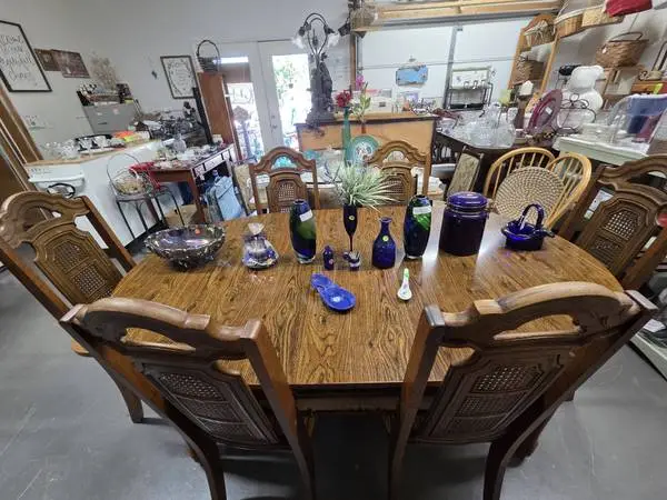 Wood  Dining Table With Six Chairs And Leaf