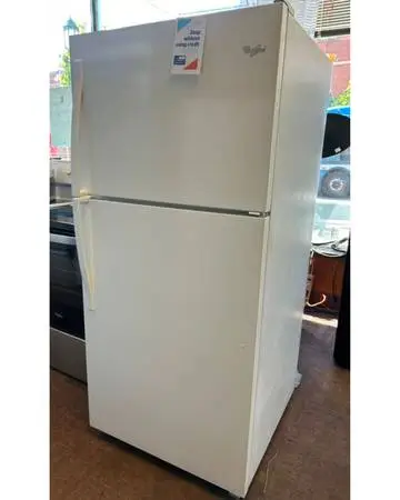 Whirlpool Top Freezer Refrigerator White