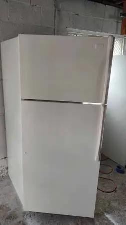 White Top-Freezer Refrigerator