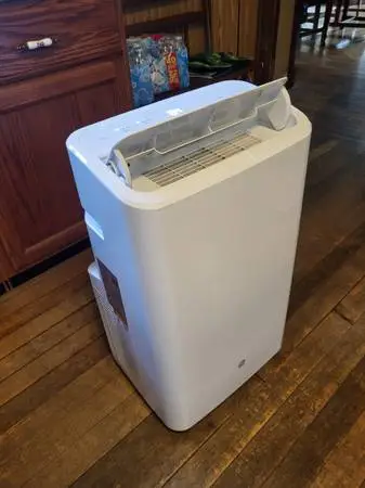 GE Portable A/C Unit 8500 BTU