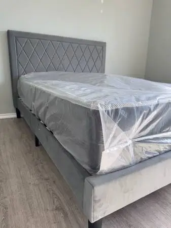 BRAND NEW 10” PLUSH MATTRESS (FREE DELIVERY)