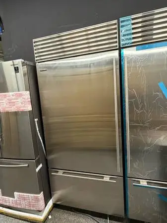 SUBZERO Stainless steel Refrigerator 36 Inch