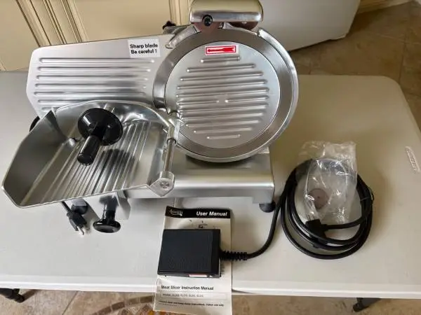 Avantco SL310 10” Blade Meat Slicer