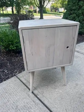 NEW Solid Oak White Oak End/side table