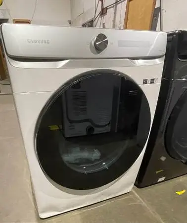 NEW Samsung 7.5 cu. ft. Smart Dial Gas Dryer in Ivory