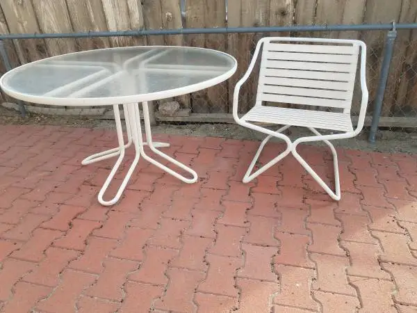 Vintage 1960sBrown Jordan Kalua Patio Table and Chair