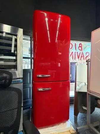 Retro 50’s Design Refrigerator 28 Inch