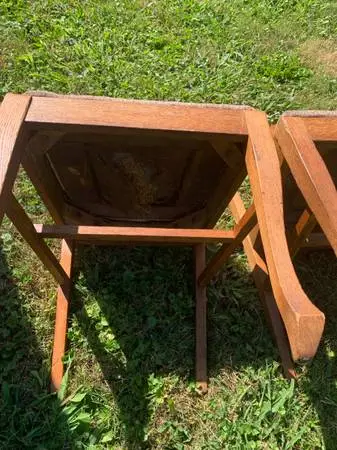 5 OAK CHAIRS