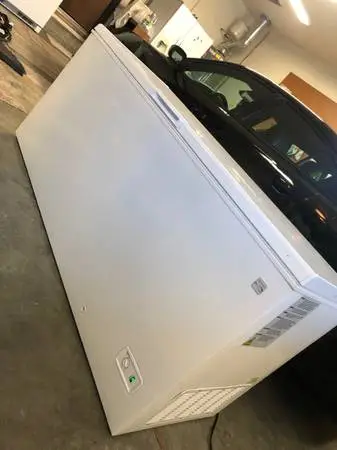 Chest freezer