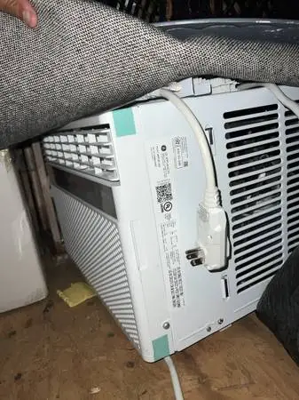 GE 10,000 BTU smart window air conditioner