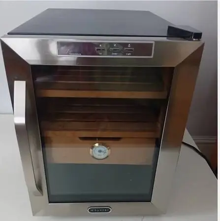 Whynter Stainless Steel 1.2 cu.ft. Cigar Cooler Humidor -CHC-120S