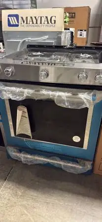 New Kitchen Aid gas stove 5 burner stainless convection