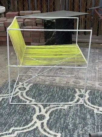 Modern Designed  Cube wrought iron/vinyl chair with seating pads