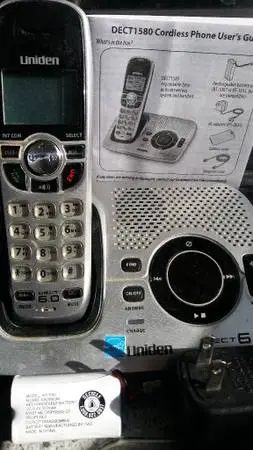 Uniden 6.0 DECT1580 cordless digital landline phone with answering mac