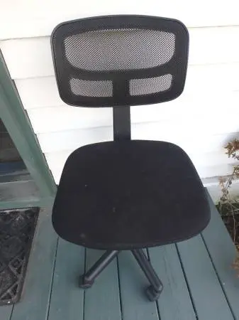 Office Chair - Swivel w/ Wheels / Rolls - Black; Delivery Possible