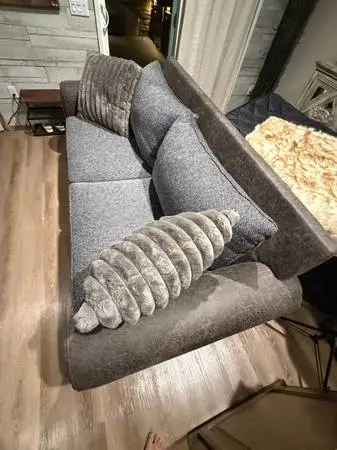 Super nice couch