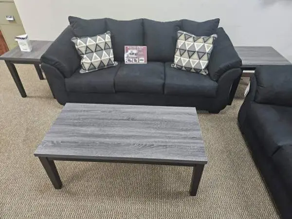 Living Room Tables: Set of 3