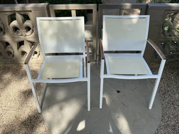2 Aluminum Patio Chairs