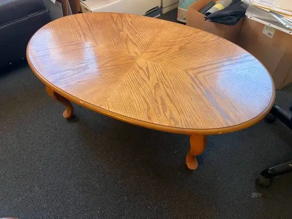 Very nice solid oak wood coffee table